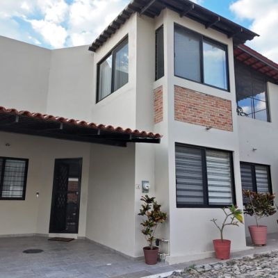 CASA ULLOA