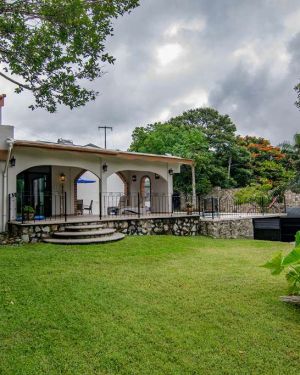 CASA KING CHAPALA HACIENDAS