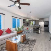 ELLIOT´S CONDO